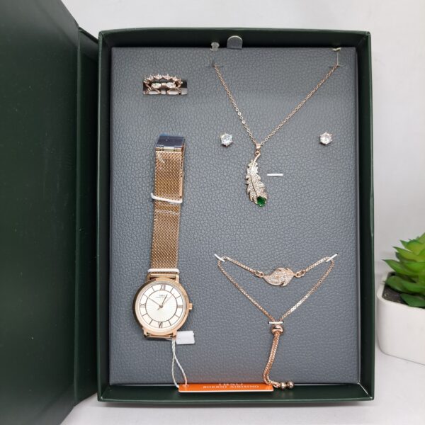 Timeless elegance set