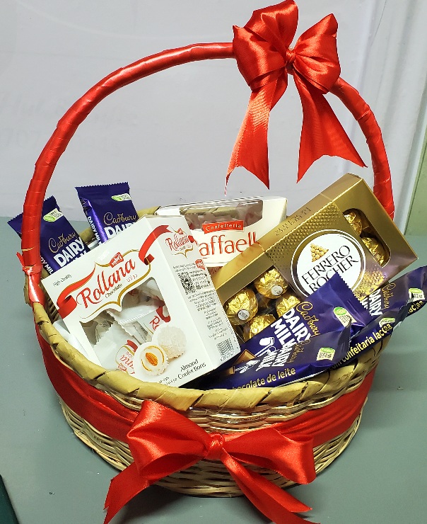 Sweet basket